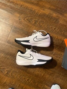 Nike White and Black Low-Top Athletic Sneakers